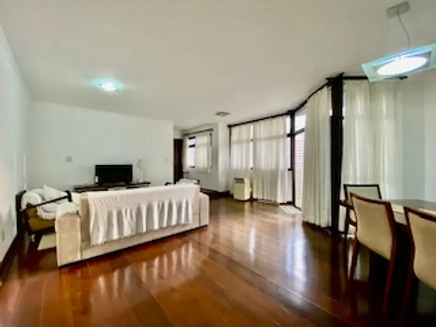 Foto 1 de Apartamento com 3 Quartos à venda, 228m² em Pompeia, Santos