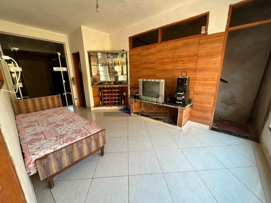 Foto 1 de Casa com 3 Quartos à venda, 200m² em Adelino Simioni, Ribeirão Preto