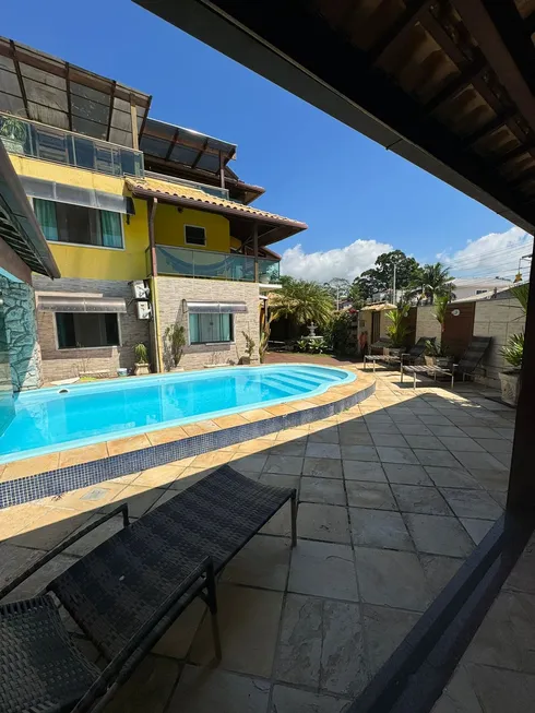 Foto 1 de Casa com 4 Quartos para alugar, 400m² em Lagoa, Macaé