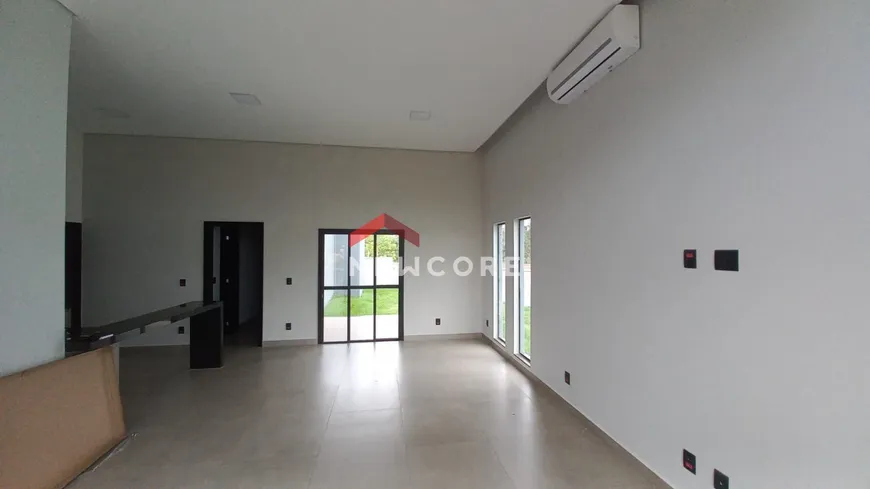 Foto 1 de Casa de Condomínio com 3 Quartos à venda, 139m² em Parque Laranjeiras, Araraquara