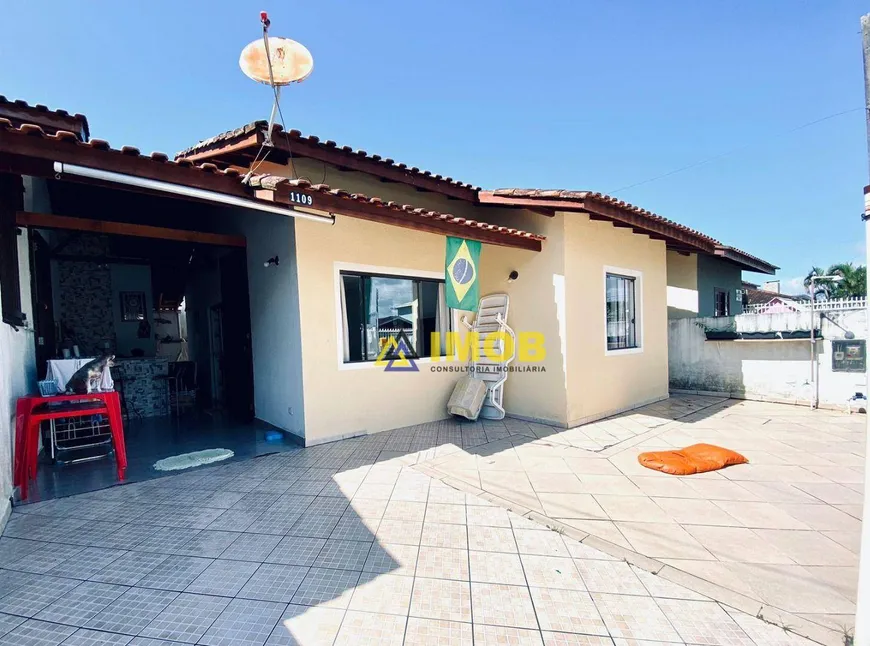 Foto 1 de Casa com 3 Quartos à venda, 87m² em Brejatuba, Guaratuba