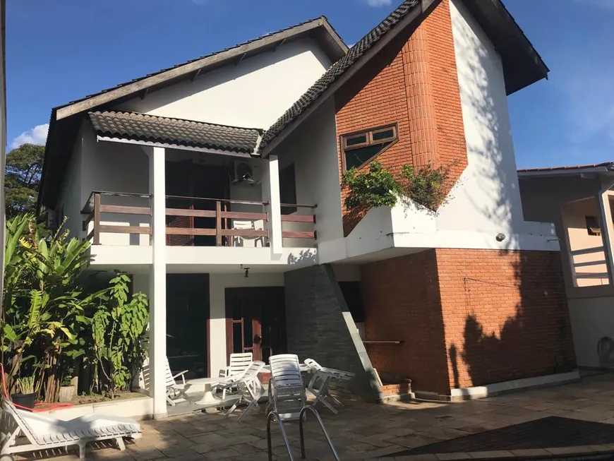 Foto 1 de Casa de Condomínio com 3 Quartos à venda, 260m² em Alphaville Residencial 5, Santana de Parnaíba