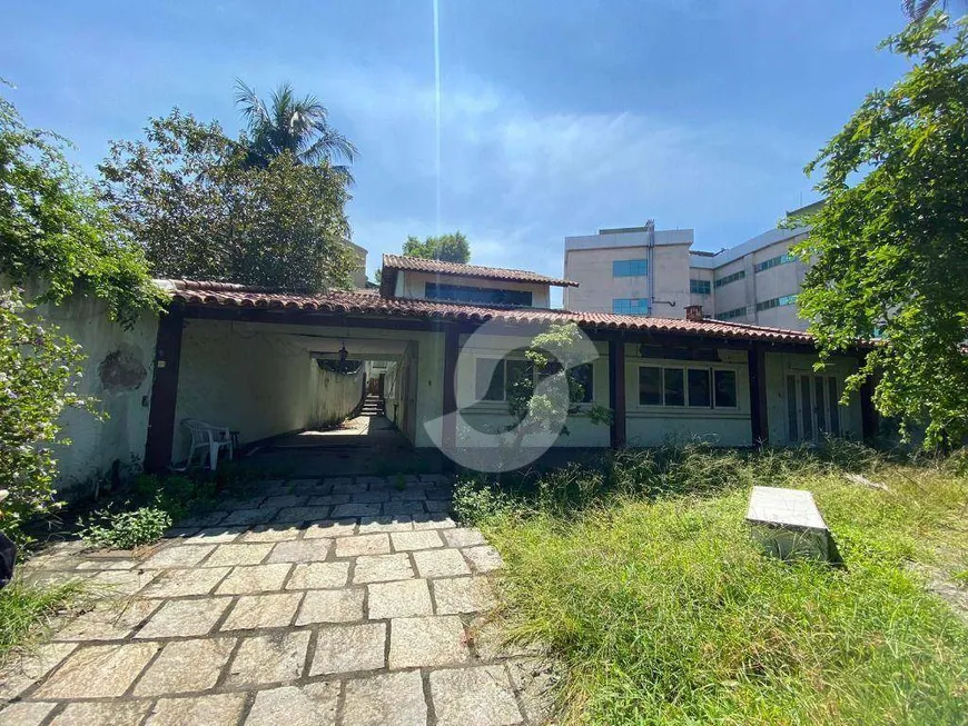 Foto 1 de Lote/Terreno para venda ou aluguel, 520m² em Piratininga, Niterói