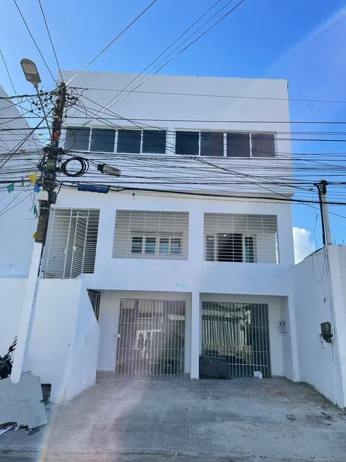 Foto 1 de Casa com 10 Quartos para alugar, 700m² em Centro, Abreu E Lima