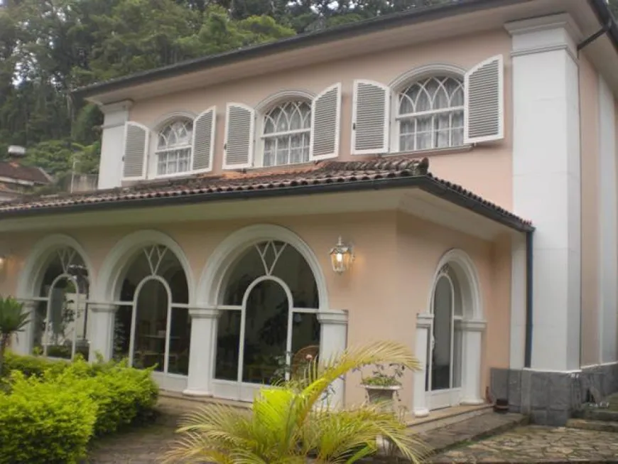 Foto 1 de Casa com 4 Quartos à venda, 300m² em Centro, Petrópolis