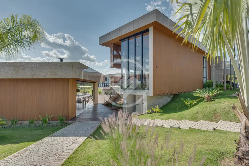 Foto 1 de Casa de Condomínio com 4 Quartos à venda, 600m² em , Hidrolândia