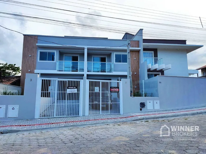 Foto 1 de Sobrado com 3 Quartos à venda, 139m² em Casa Branca, Itapema