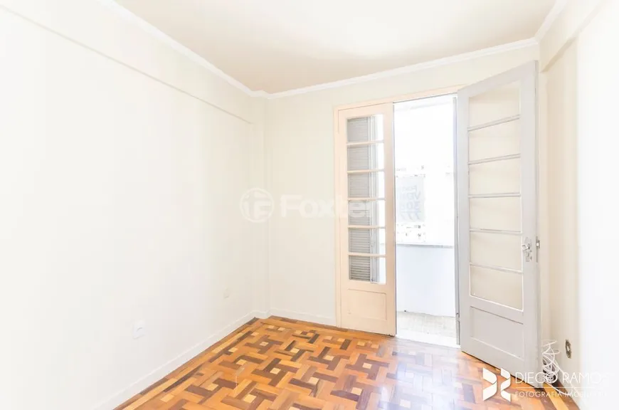 Foto 1 de Apartamento com 3 Quartos à venda, 86m² em Centro Histórico, Porto Alegre