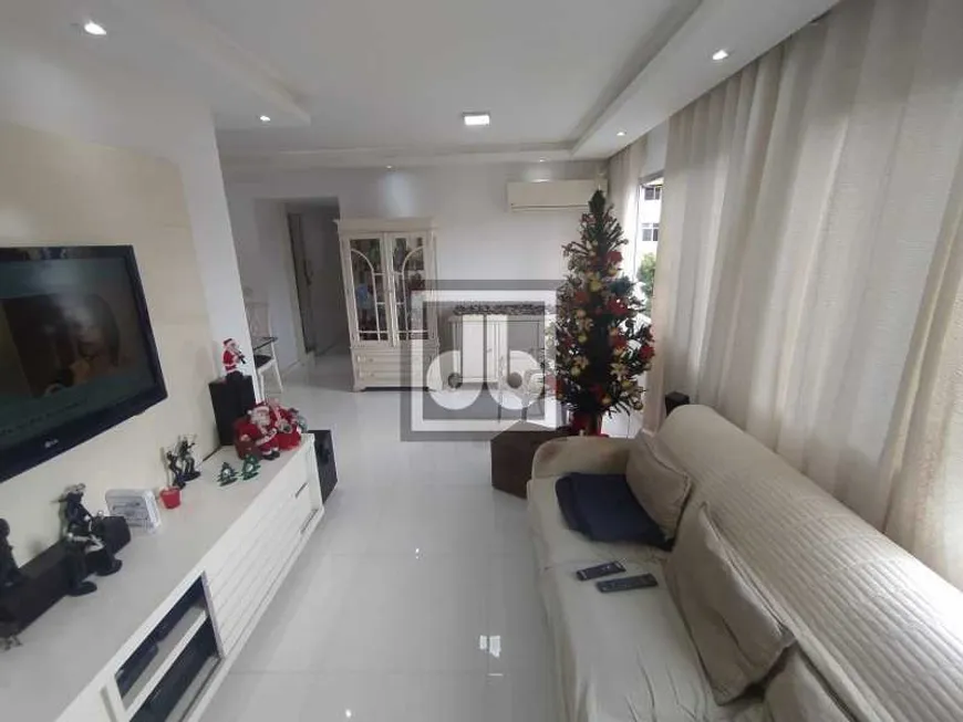 Foto 1 de Apartamento com 3 Quartos à venda, 108m² em Jardim Guanabara, Rio de Janeiro