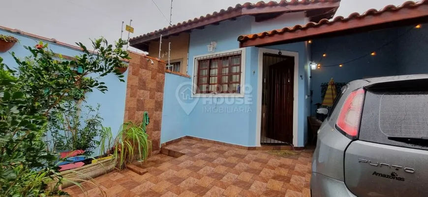 Foto 1 de Casa com 2 Quartos à venda, 75m² em Belas Artes, Itanhaém