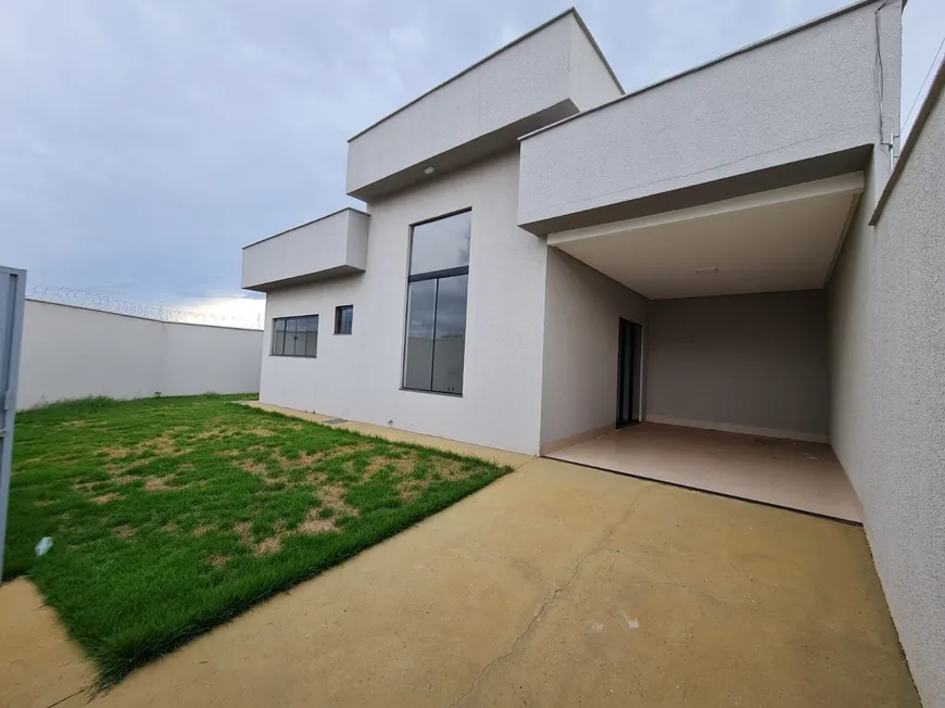 Foto 1 de Casa com 3 Quartos à venda, 112m² em Jardim dos Girassóis, Aparecida de Goiânia