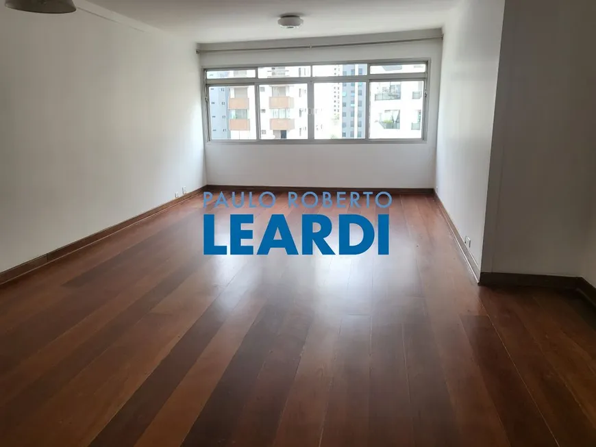 Foto 1 de Apartamento com 3 Quartos à venda, 154m² em Higienópolis, São Paulo