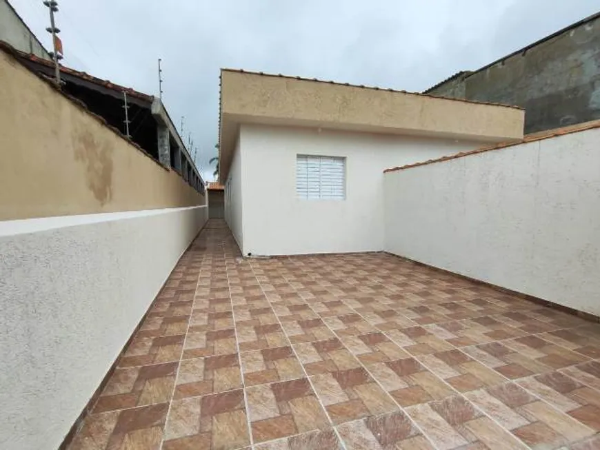 Foto 1 de Casa com 2 Quartos à venda, 61m² em Gaviotas, Itanhaém