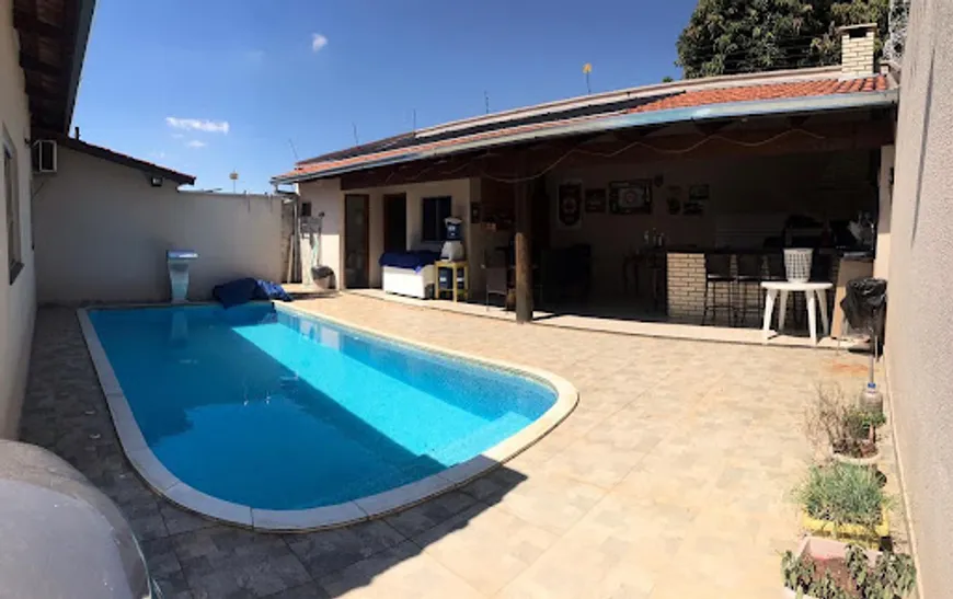 Foto 1 de Casa com 5 Quartos à venda, 300m² em Cidade Satélite São Luiz, Aparecida de Goiânia