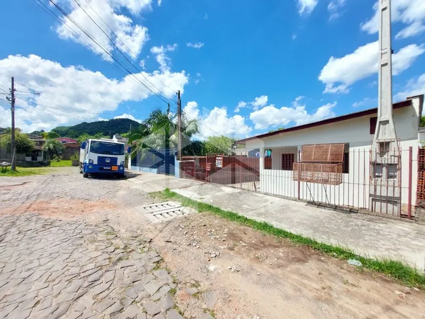 Foto 1 de Casa com 2 Quartos para alugar, 42m² em Presidente Joao Goulart, Santa Maria