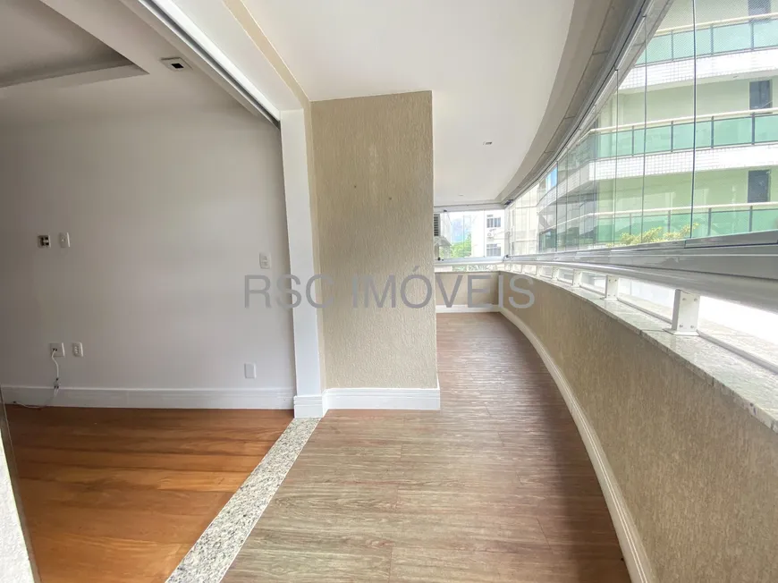 Foto 1 de Apartamento com 3 Quartos à venda, 120m² em Lagoa, Rio de Janeiro