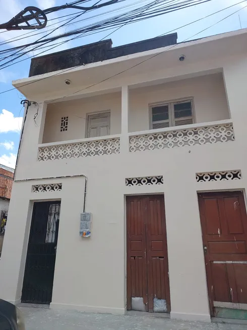 Foto 1 de Casa com 3 Quartos à venda, 140m² em Gloria, Manaus