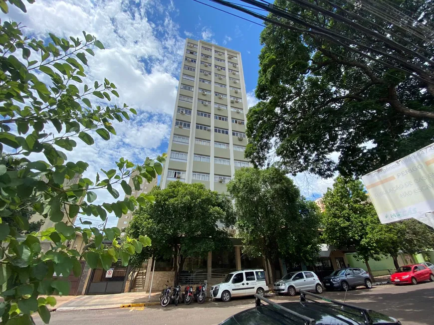 Foto 1 de Apartamento com 3 Quartos à venda, 200m² em Centro, Campo Grande