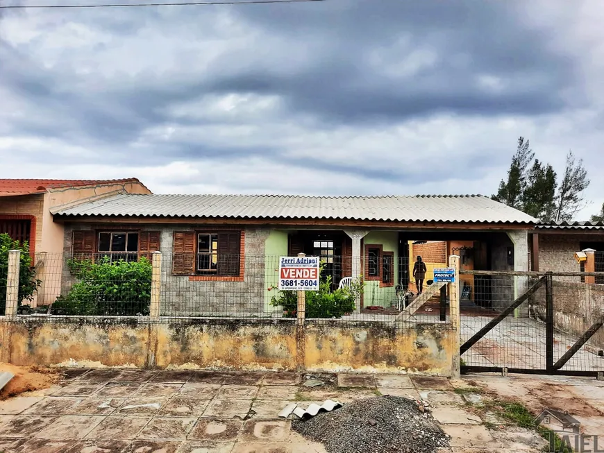 Foto 1 de Casa com 5 Quartos à venda, 120m² em Nazaré, Cidreira