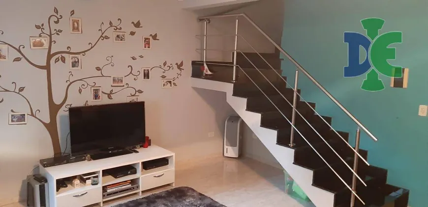 Foto 1 de Casa de Condomínio com 2 Quartos à venda, 98m² em Jardim Califórnia, Jacareí