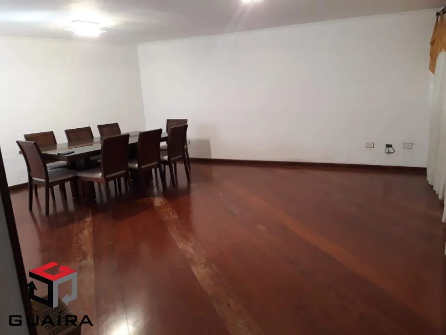 Foto 1 de Sobrado com 3 Quartos à venda, 179m² em Vila Scarpelli, Santo André