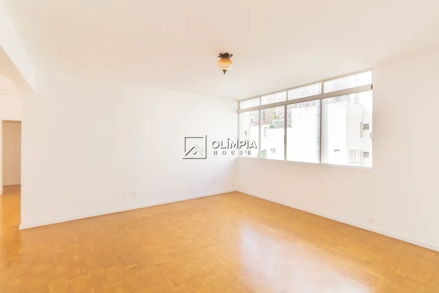 Foto 1 de Apartamento com 3 Quartos para alugar, 160m² em Cerqueira César, São Paulo