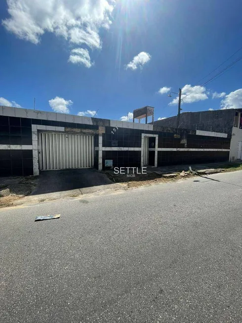 Foto 1 de Casa com 4 Quartos à venda, 620m² em Jóquei Clube, Fortaleza
