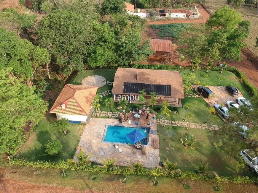 Foto 1 de Fazenda/Sítio com 3 Quartos à venda, 1718m² em Centro, Santo Antônio de Goiás