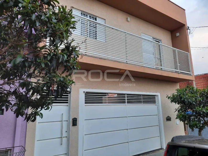 Foto 1 de Sobrado com 3 Quartos para alugar, 149m² em Jardim Araucária, São Carlos