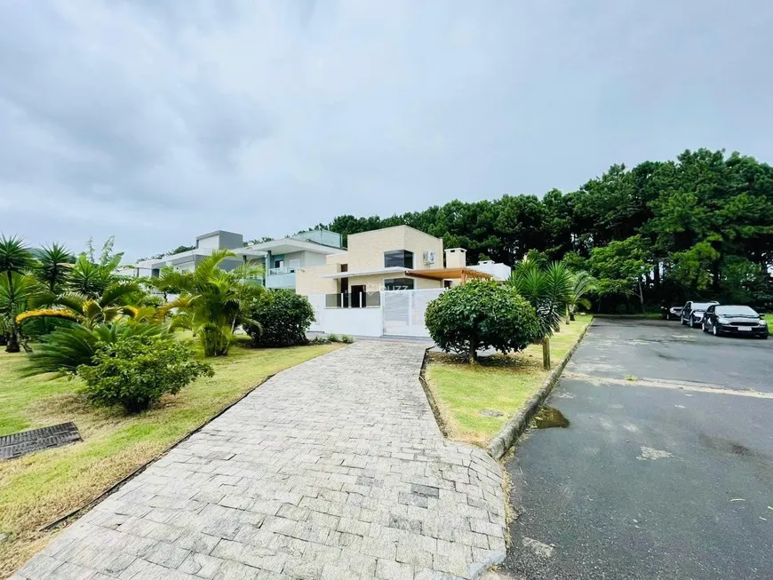 Foto 1 de Casa de Condomínio com 3 Quartos à venda, 113m² em Ingleses do Rio Vermelho, Florianópolis