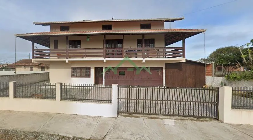 Foto 1 de Casa com 4 Quartos à venda, 200m² em Salinas, Balneário Barra do Sul