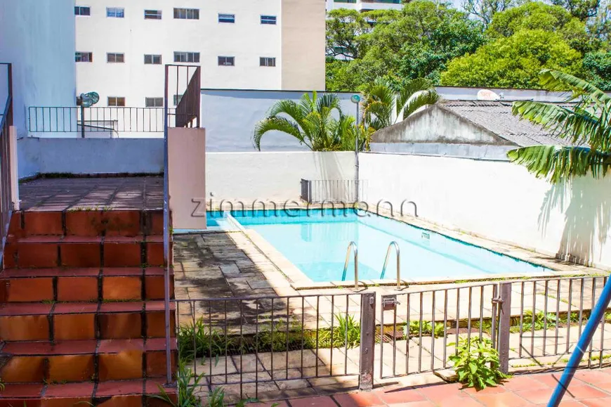 Foto 1 de Casa com 5 Quartos à venda, 452m² em Cambuci, São Paulo