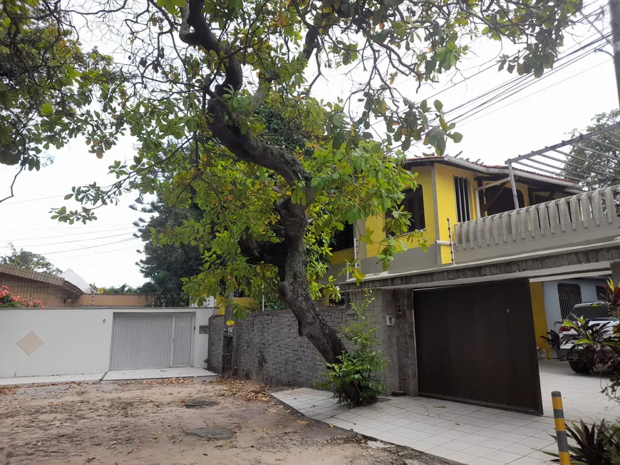 Foto 1 de Casa com 5 Quartos à venda, 300m² em Joaquim Tavora, Fortaleza