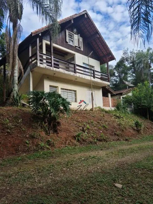 Foto 1 de Fazenda/Sítio com 3 Quartos à venda, 500m² em Moinho, Campo Limpo Paulista