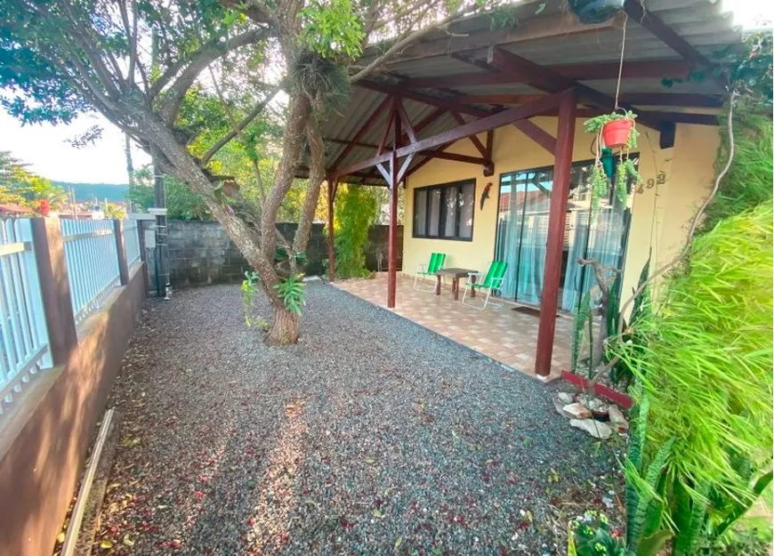 Foto 1 de Casa com 3 Quartos à venda, 79m² em Gravata, Navegantes