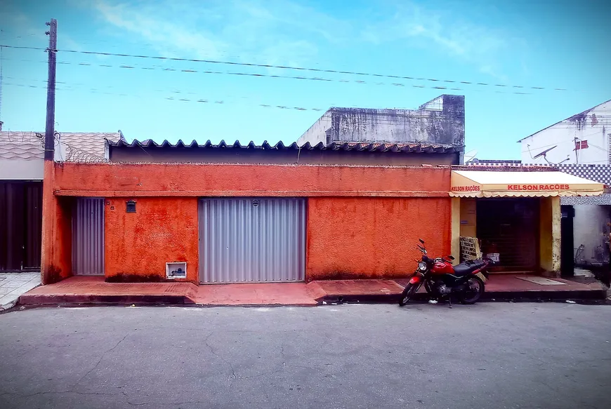 Foto 1 de Casa com 4 Quartos à venda, 172m² em Vila Velha, Fortaleza