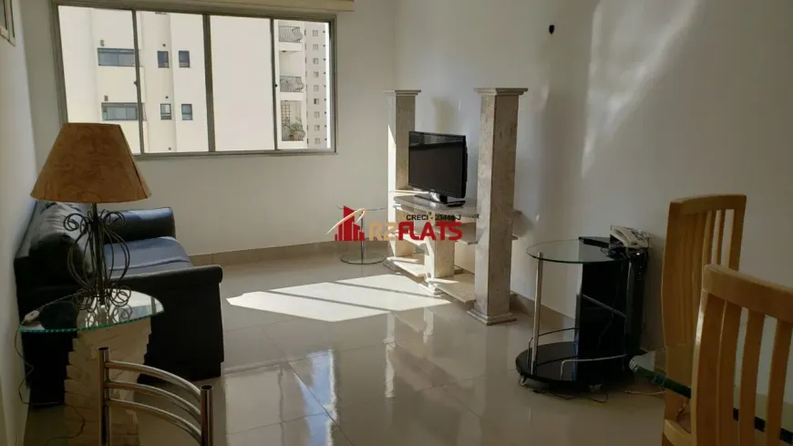 Foto 1 de Flat com 1 Quarto para alugar, 42m² em Moema, São Paulo