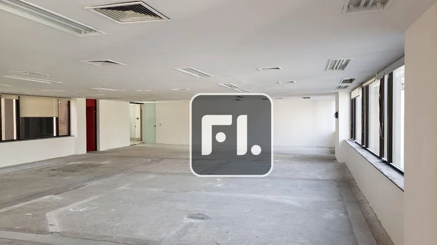 Foto 1 de Sala Comercial para alugar, 244m² em Vila Olímpia, São Paulo