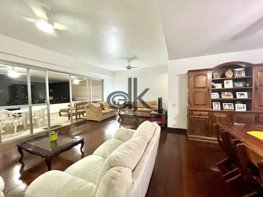 Foto 1 de Apartamento com 4 Quartos à venda, 226m² em Jardim Oceanico, Rio de Janeiro