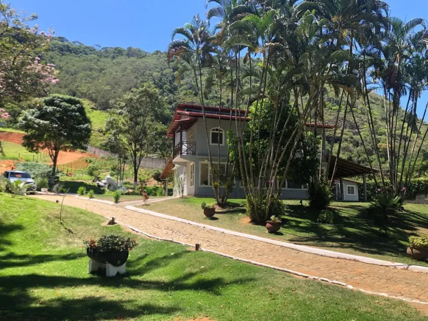 Foto 1 de Fazenda/Sítio com 3 Quartos à venda, 61000m² em Zona Rural, Domingos Martins