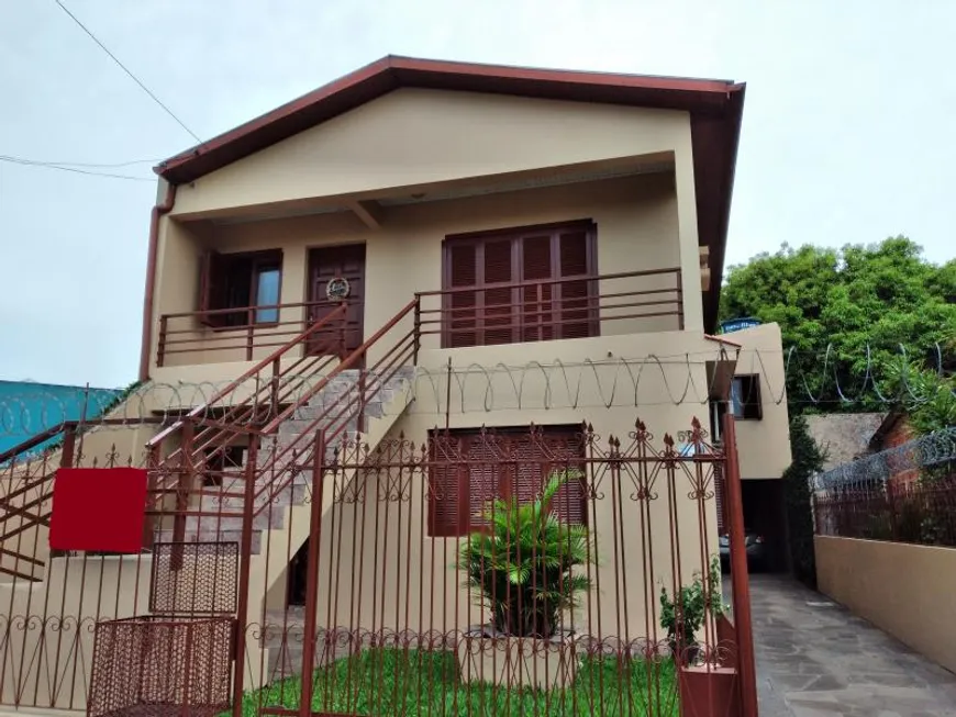 Foto 1 de Casa com 6 Quartos à venda, 404m² em Nossa Senhora do Rosario, Santa Maria