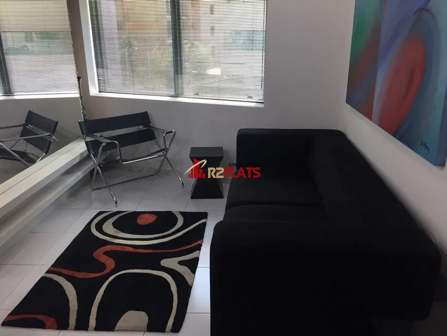 Foto 1 de Flat com 1 Quarto para alugar, 30m² em Vila Olímpia, São Paulo