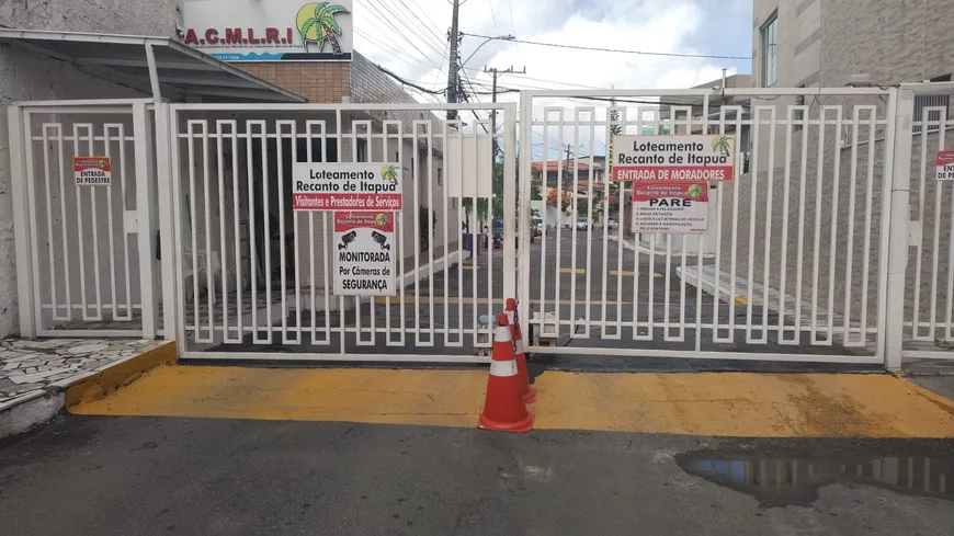 Foto 1 de Sobrado com 4 Quartos à venda, 136m² em Itapuã, Salvador