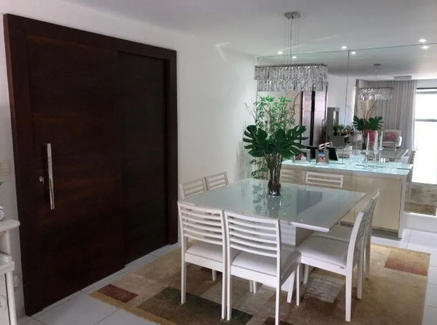 Foto 1 de Apartamento com 4 Quartos à venda, 155m² em Boa Viagem, Recife