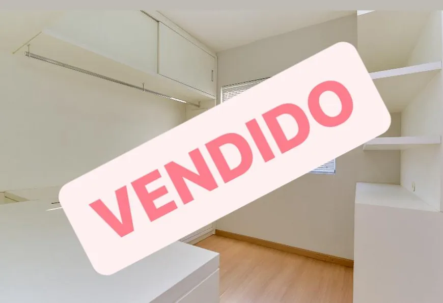 Foto 1 de Apartamento com 3 Quartos à venda, 63m² em Novo Mundo, Curitiba