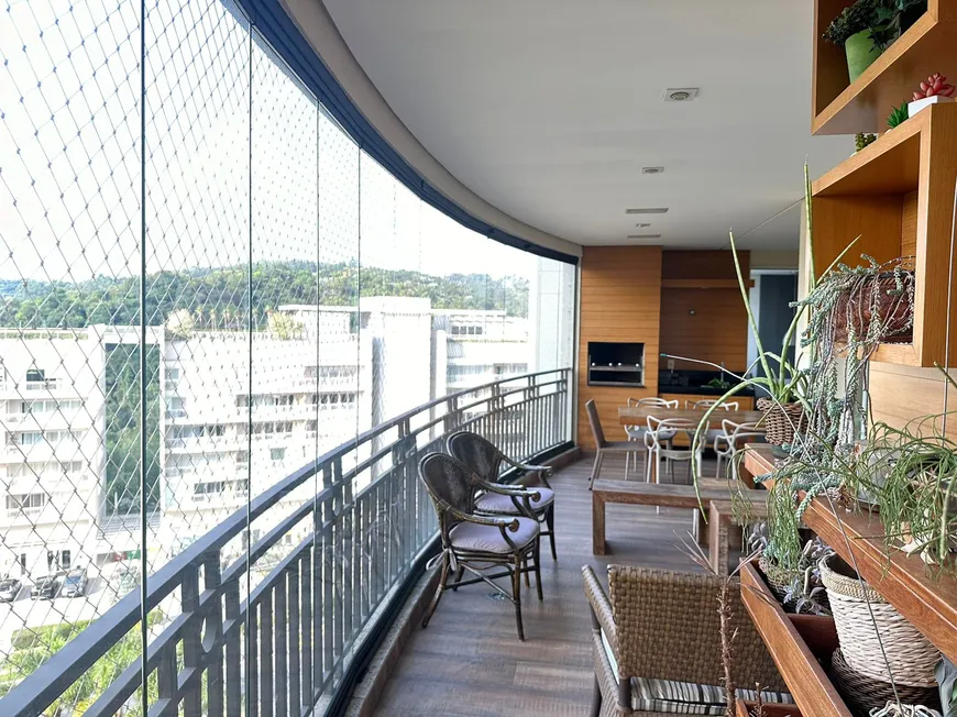 Foto 1 de Apartamento com 3 Quartos para alugar, 200m² em Tamboré, Santana de Parnaíba