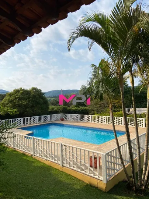 Foto 1 de Fazenda/Sítio com 4 Quartos à venda, 647m² em Vila Pires, Jundiaí