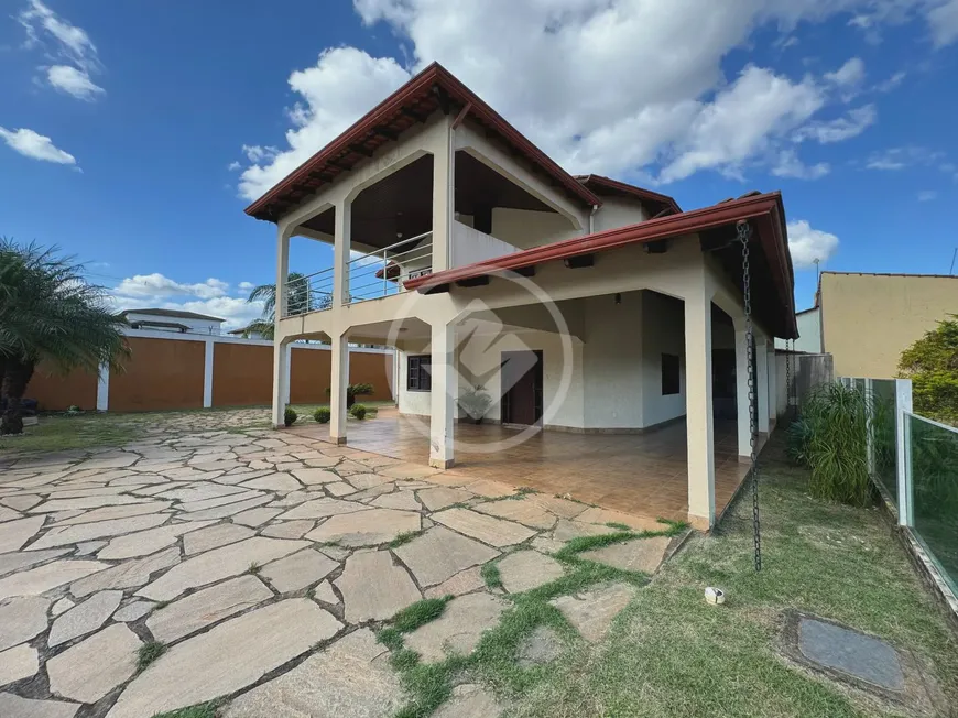 Foto 1 de Casa de Condomínio com 5 Quartos à venda, 520m² em Setor Habitacional Vicente Pires, Brasília