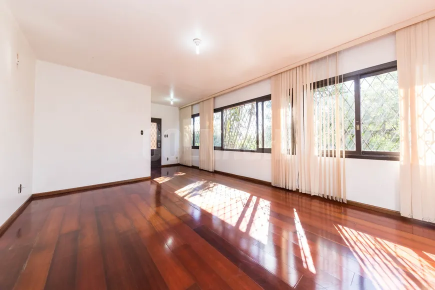 Foto 1 de Casa com 4 Quartos à venda, 223m² em Higienópolis, Porto Alegre