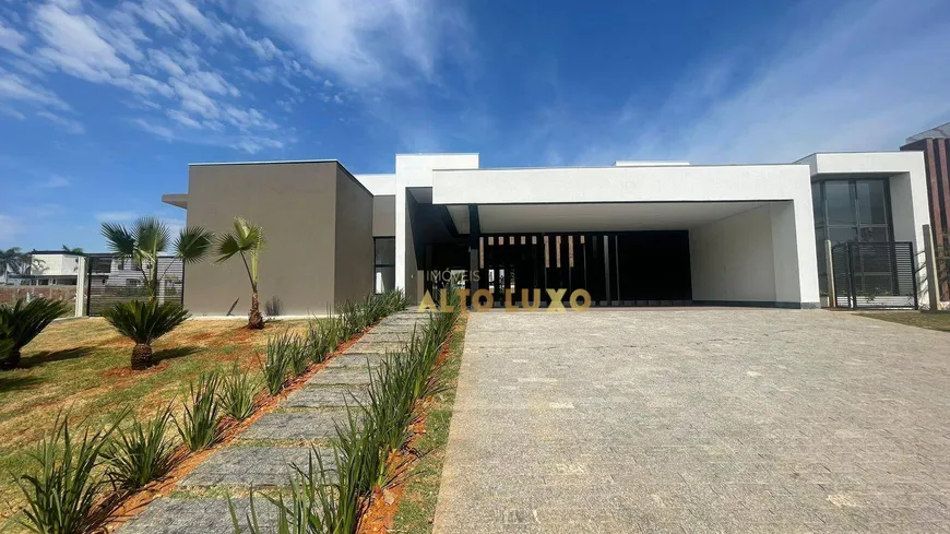 Foto 1 de Casa de Condomínio com 4 Quartos à venda, 325m² em Residencial Vitoria I, Lagoa Santa